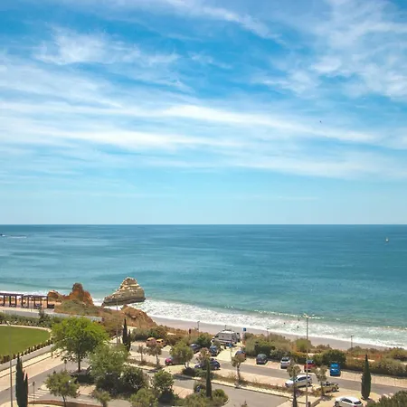 Apartment In Portimao Near 3 Castelos Beach * Portimao