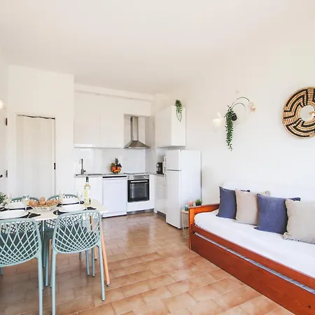 Apartment In Portimao Near 3 Castelos Beach Portimão
