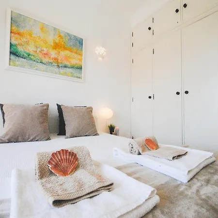 Apartment In Portimao Near 3 Castelos Beach * Portimão