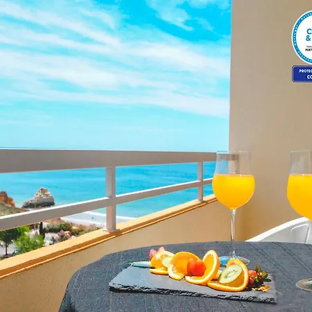 Apartment In Portimao Near 3 Castelos Beach *